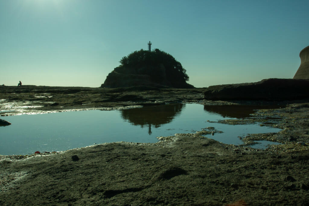 和歌山県【天神崎】海岸が天空の鏡になる夕日絶景スポット‼︎