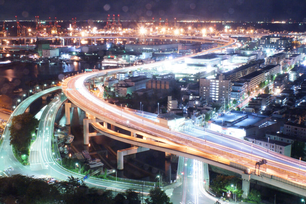 【港の見える丘公園】ベイブリッジやみなとみらいの夜景を一望