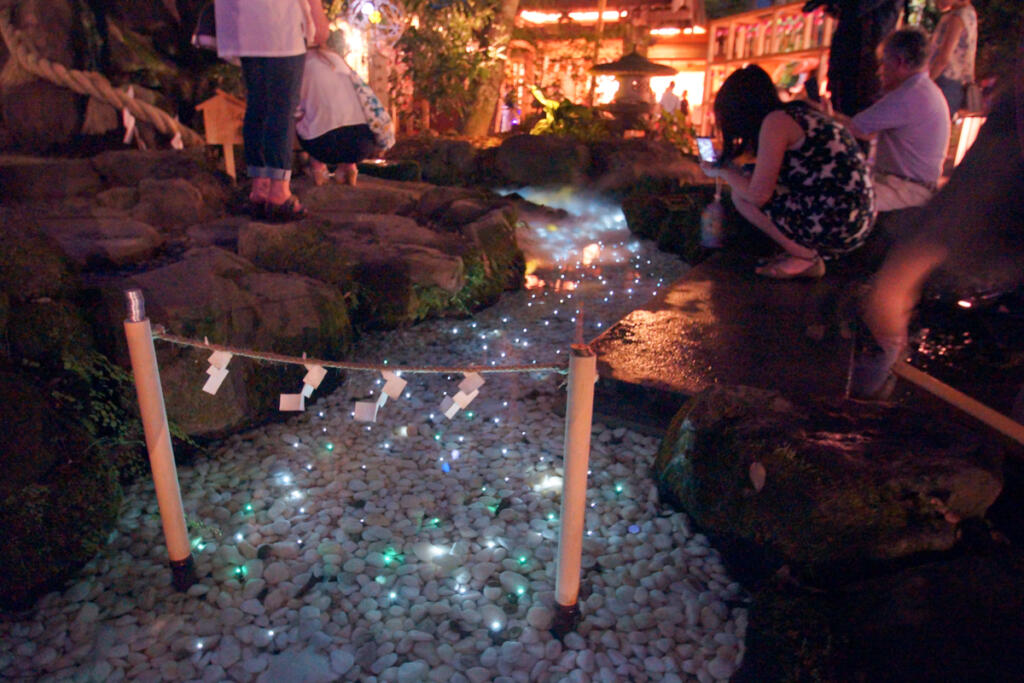 【氷川神社】2000個の風鈴が作り出す恋愛パワースポット